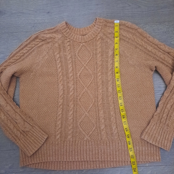 GAP Classic Cable Camel Heathered  Sweater - Picture 7 of 10